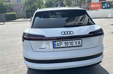 Внедорожник / Кроссовер Audi e-tron 2019 в 