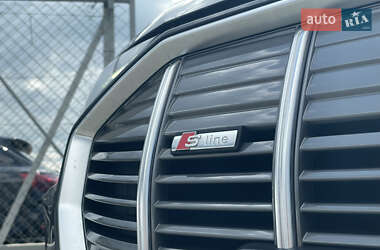Внедорожник / Кроссовер Audi e-tron 2022 в 