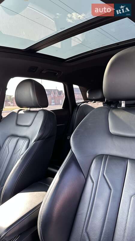 Внедорожник / Кроссовер Audi e-tron 2019 в Луцке фото 4 Внедорожник / Кроссовер Audi e-tron 2019 в Луцке