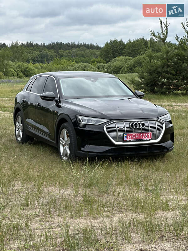Позашляховик / Кросовер Audi e-tron 2022 в Харкові