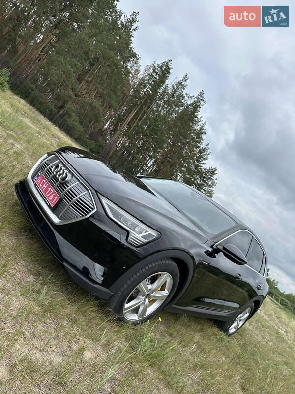 Позашляховик / Кросовер Audi e-tron 2022 в Харкові