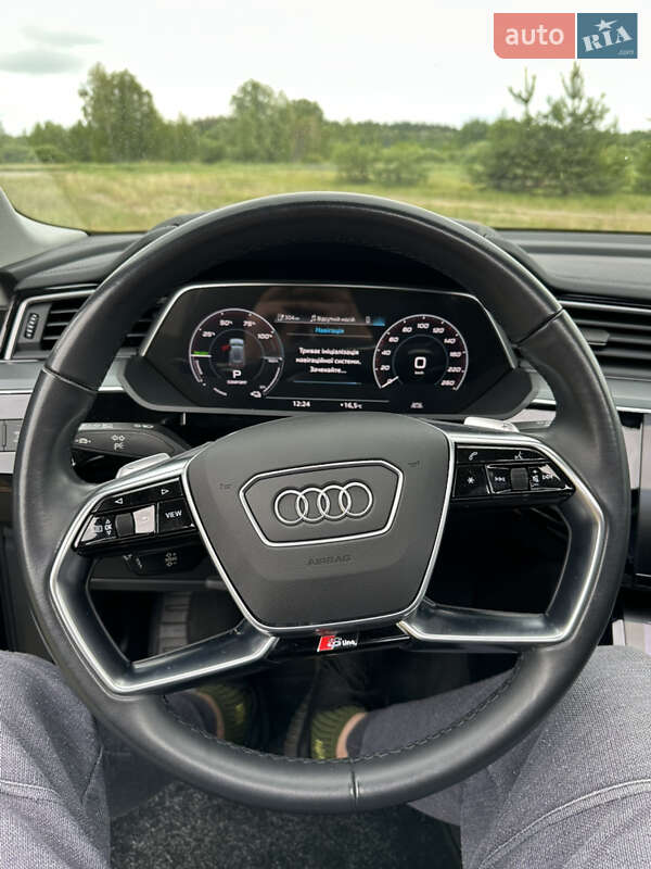 Позашляховик / Кросовер Audi e-tron 2022 в Харкові