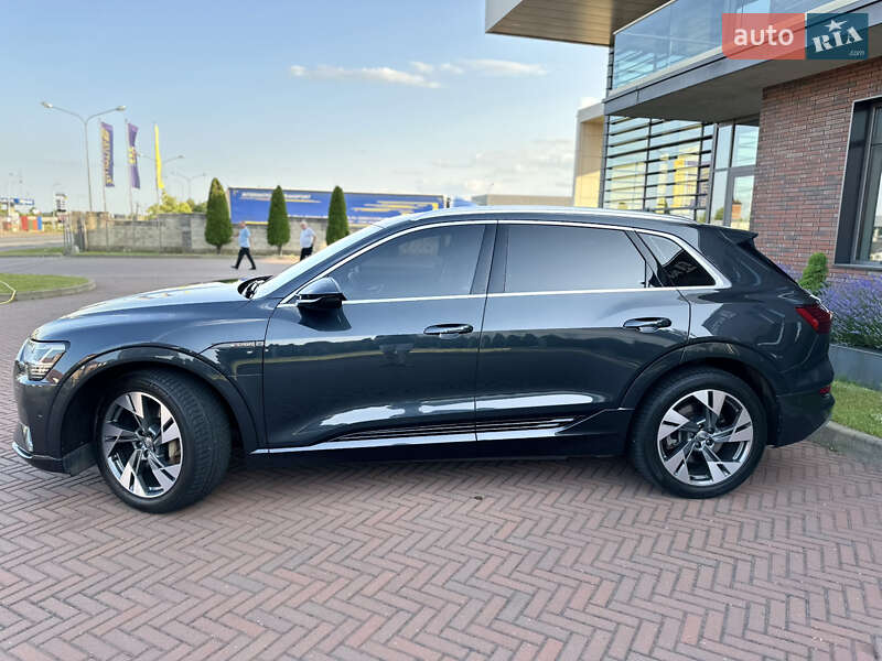 Внедорожник / Кроссовер Audi e-tron 2019 в Мукачево