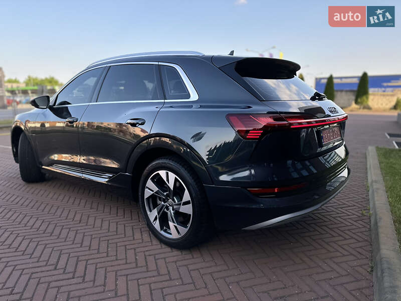 Внедорожник / Кроссовер Audi e-tron 2019 в Мукачево