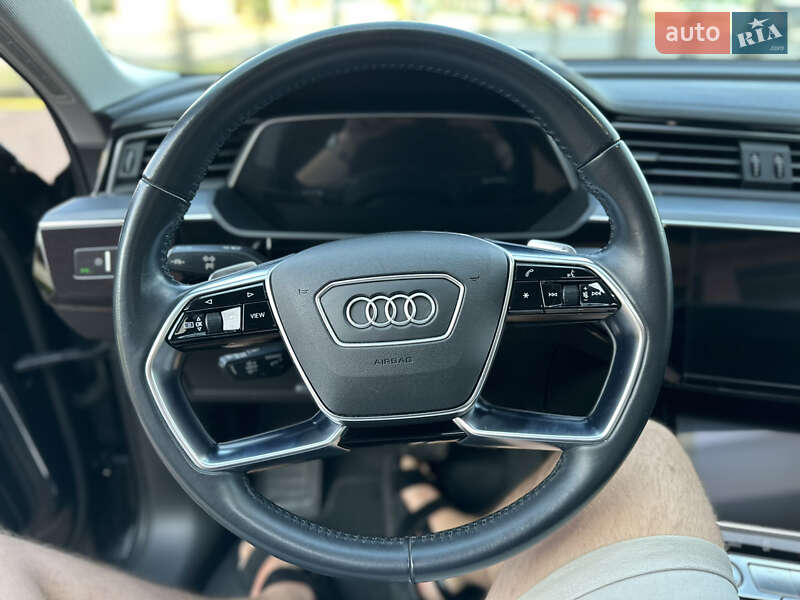 Внедорожник / Кроссовер Audi e-tron 2019 в Мукачево