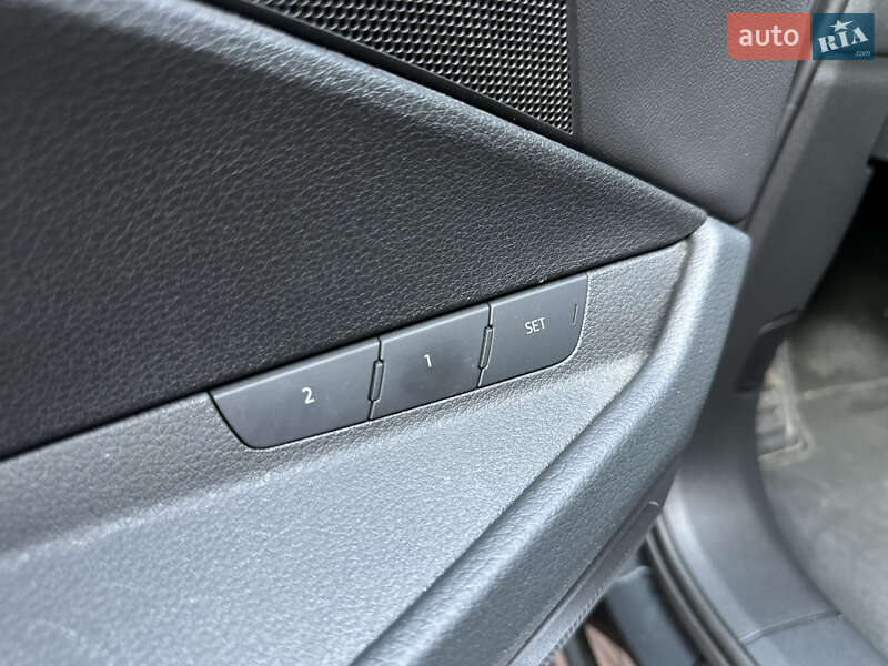 Внедорожник / Кроссовер Audi e-tron 2019 в Мукачево