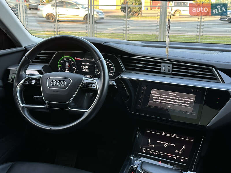 Внедорожник / Кроссовер Audi e-tron 2019 в Мукачево