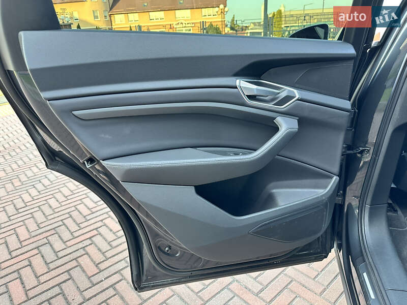 Внедорожник / Кроссовер Audi e-tron 2019 в Мукачево