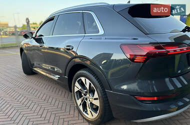 Внедорожник / Кроссовер Audi e-tron 2019 в 