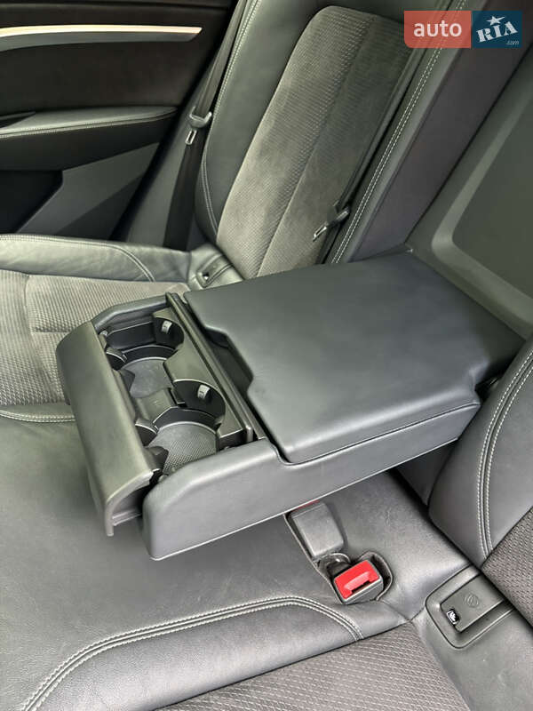 Внедорожник / Кроссовер Audi e-tron 2020 в Дрогобыче