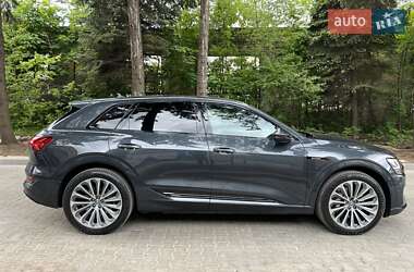 Внедорожник / Кроссовер Audi e-tron 2019 в 