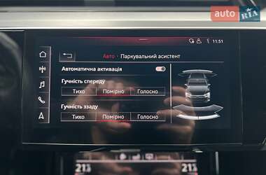 Внедорожник / Кроссовер Audi e-tron 2019 в 