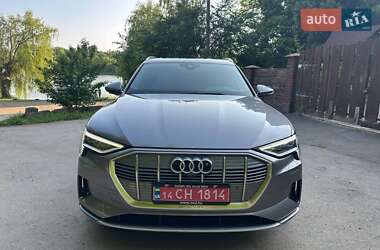 Внедорожник / Кроссовер Audi e-tron 2019 в 