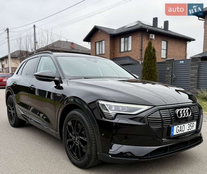 Позашляховик / Кросовер Audi e-tron 2022 в Києві