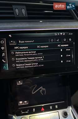 Позашляховик / Кросовер Audi e-tron 2019 в 