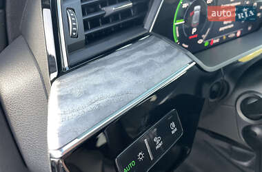 Внедорожник / Кроссовер Audi e-tron 2021 в 