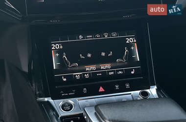 Внедорожник / Кроссовер Audi e-tron 2021 в 