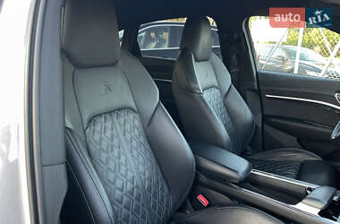 Внедорожник / Кроссовер Audi e-tron 2021 в 