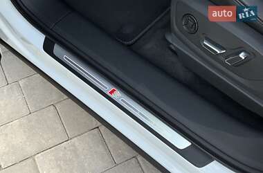 Внедорожник / Кроссовер Audi e-tron 2022 в 