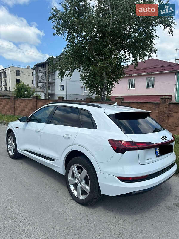 Внедорожник / Кроссовер Audi e-tron 2020 в Ровно