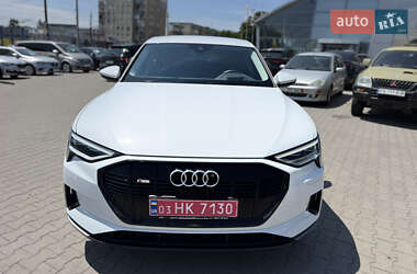 Внедорожник / Кроссовер Audi e-tron 2023 в 