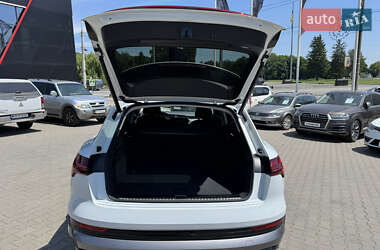 Внедорожник / Кроссовер Audi e-tron 2023 в 