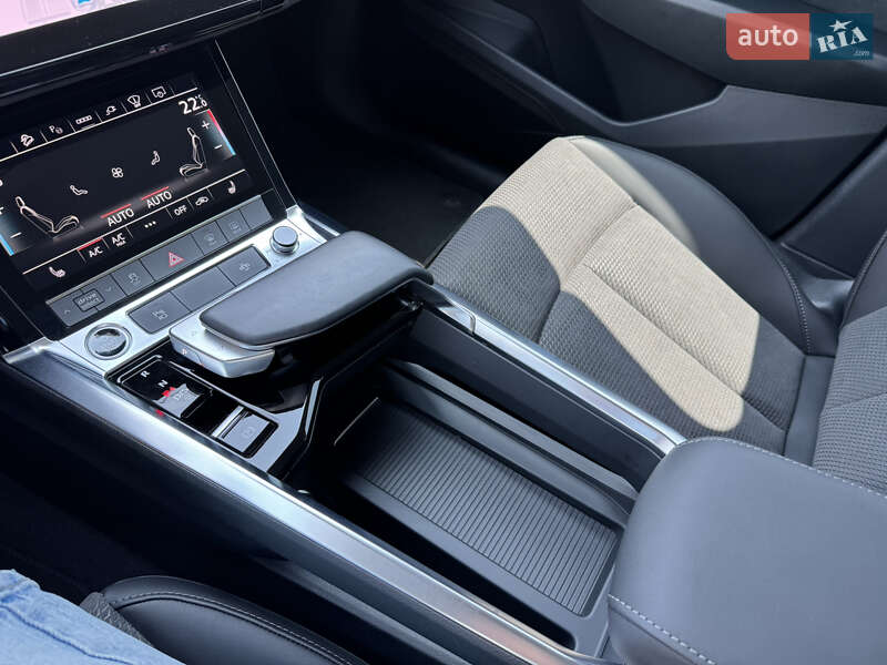 Внедорожник / Кроссовер Audi e-tron 2023 в Хмельницком