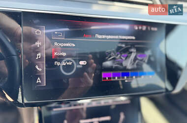 Внедорожник / Кроссовер Audi e-tron 2020 в 