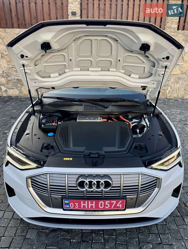 Внедорожник / Кроссовер Audi e-tron 2020 в Ровно
