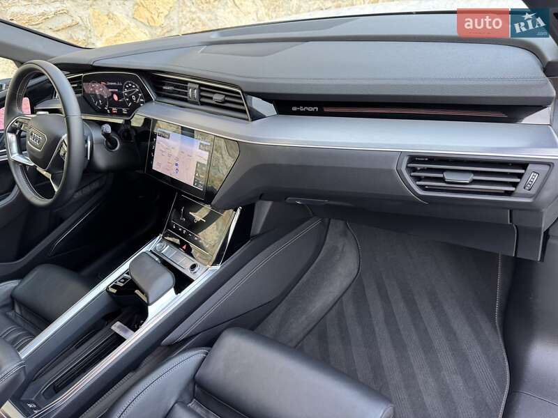 Внедорожник / Кроссовер Audi e-tron 2020 в Ровно