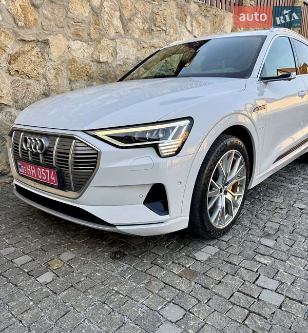 Внедорожник / Кроссовер Audi e-tron 2020 в Ровно