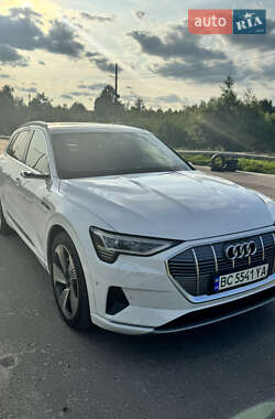 Внедорожник / Кроссовер Audi e-tron 2019 в 
