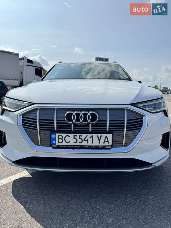Позашляховик / Кросовер Audi e-tron 2019 в Львові