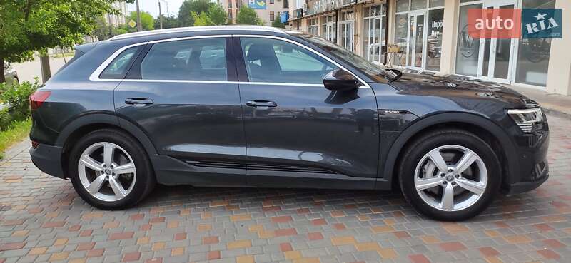 Внедорожник / Кроссовер Audi e-tron 2019 в Кременчуге