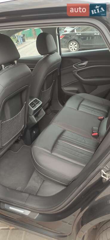 Внедорожник / Кроссовер Audi e-tron 2019 в Кременчуге фото 27 Внедорожник / Кроссовер Audi e-tron 2019 в Кременчуге