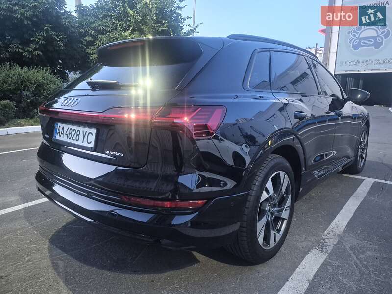 Внедорожник / Кроссовер Audi e-tron 2020 в Киеве