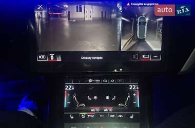 Внедорожник / Кроссовер Audi e-tron 2020 в 