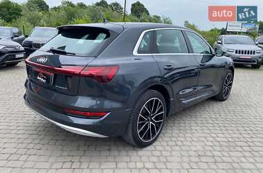 Внедорожник / Кроссовер Audi e-tron 2020 в 