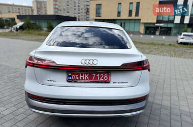 Внедорожник / Кроссовер Audi e-tron 2023 в 