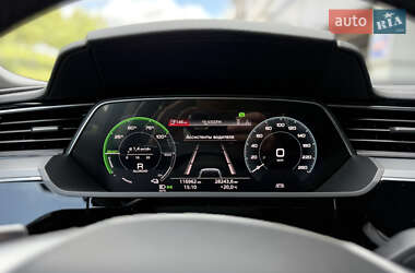 Внедорожник / Кроссовер Audi e-tron 2019 в 