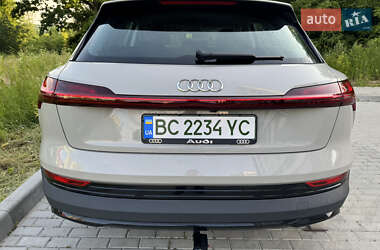 Внедорожник / Кроссовер Audi e-tron 2021 в 
