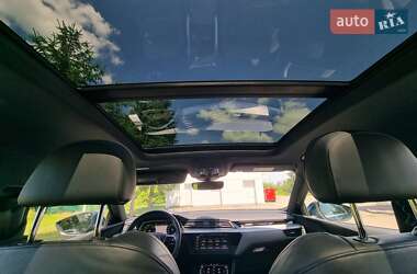 Внедорожник / Кроссовер Audi e-tron 2019 в 