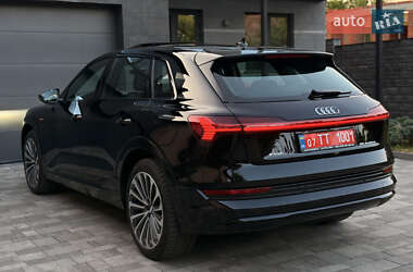Внедорожник / Кроссовер Audi e-tron 2020 в 