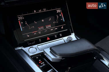 Внедорожник / Кроссовер Audi e-tron 2020 в 