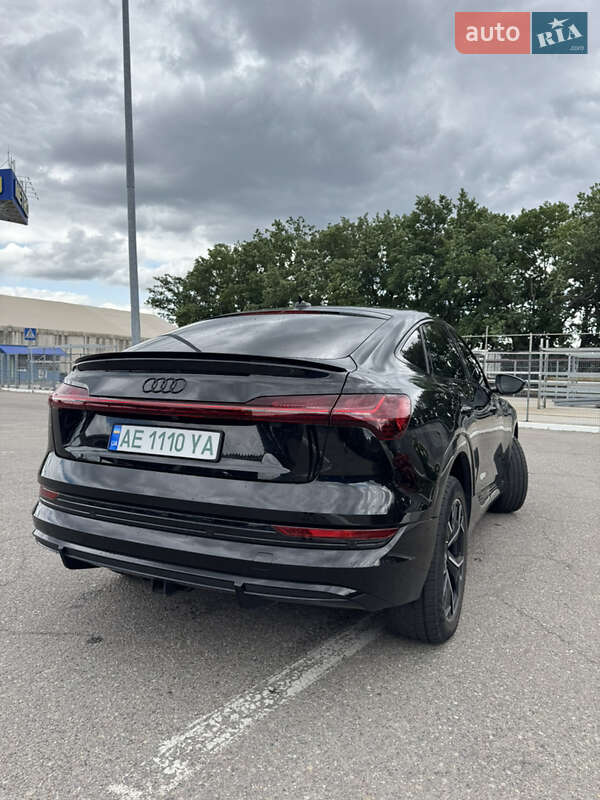 Внедорожник / Кроссовер Audi e-tron 2020 в Днепре