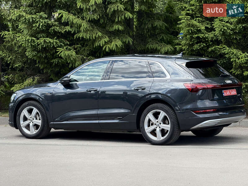 Внедорожник / Кроссовер Audi e-tron 2019 в Тернополе