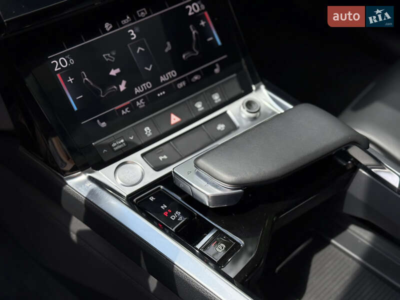 Внедорожник / Кроссовер Audi e-tron 2019 в Тернополе