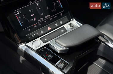 Внедорожник / Кроссовер Audi e-tron 2019 в 