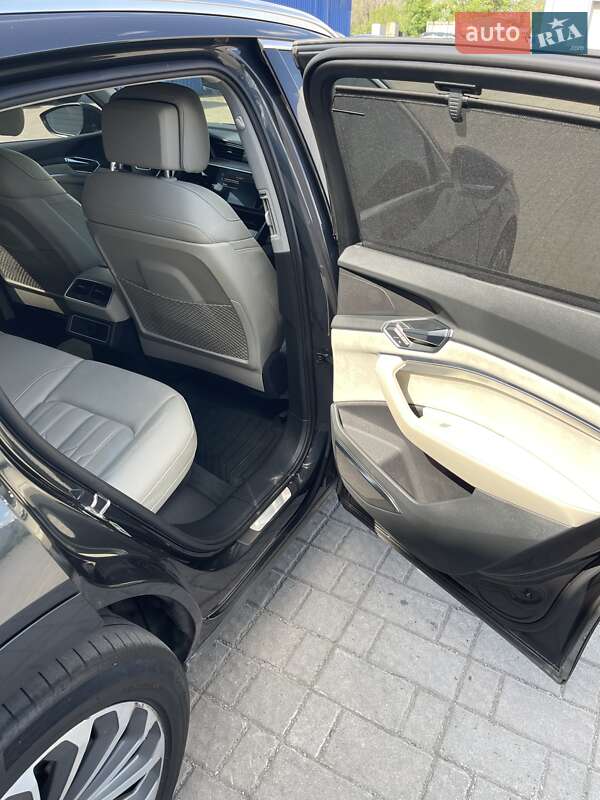 Позашляховик / Кросовер Audi e-tron 2019 в Запоріжжі