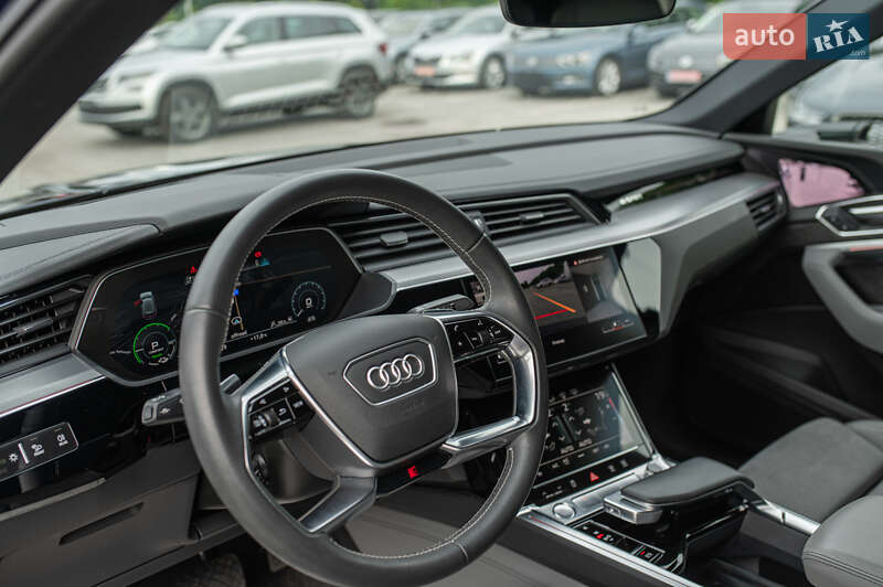 Внедорожник / Кроссовер Audi e-tron 2020 в Львове